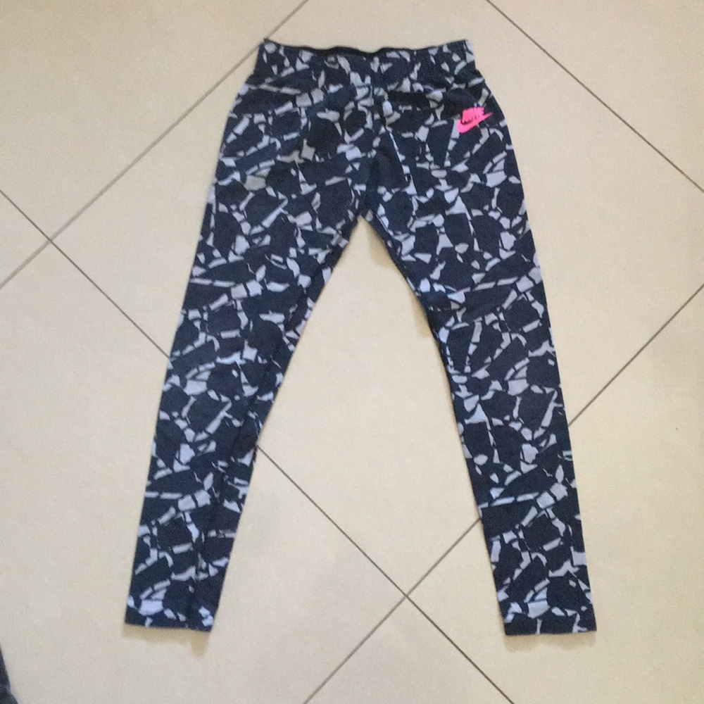 Nike leggings